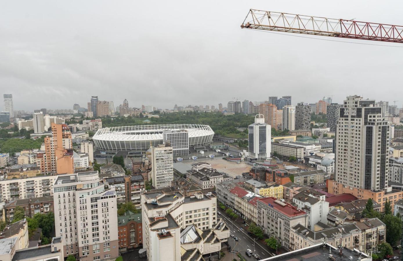 Royal Tower Residence Big Vip Apartment In Center Floor 27 Kiew Exterior foto