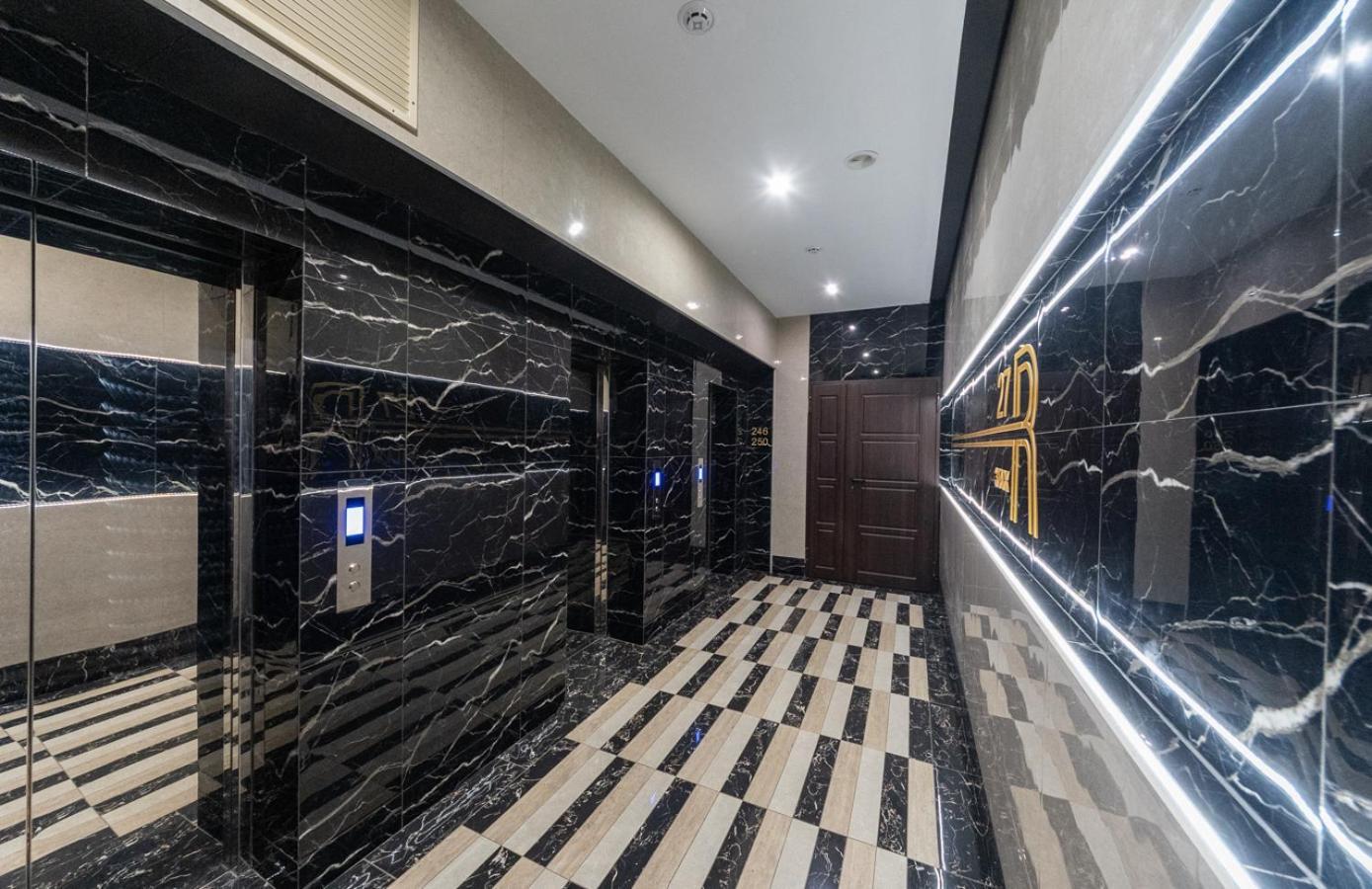 Royal Tower Residence Big Vip Apartment In Center Floor 27 Kiew Exterior foto
