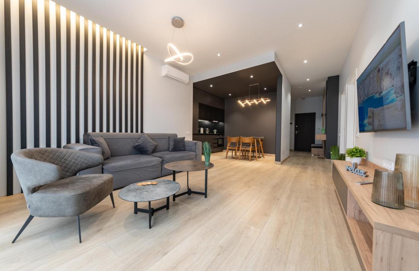 Royal Tower Residence Big Vip Apartment In Center Floor 27 Kiew Exterior foto