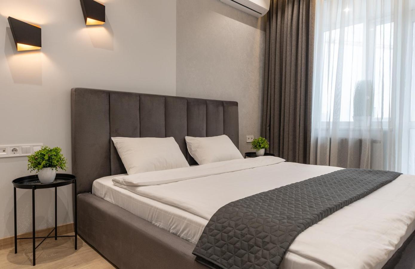 Royal Tower Residence Big Vip Apartment In Center Floor 27 Kiew Exterior foto