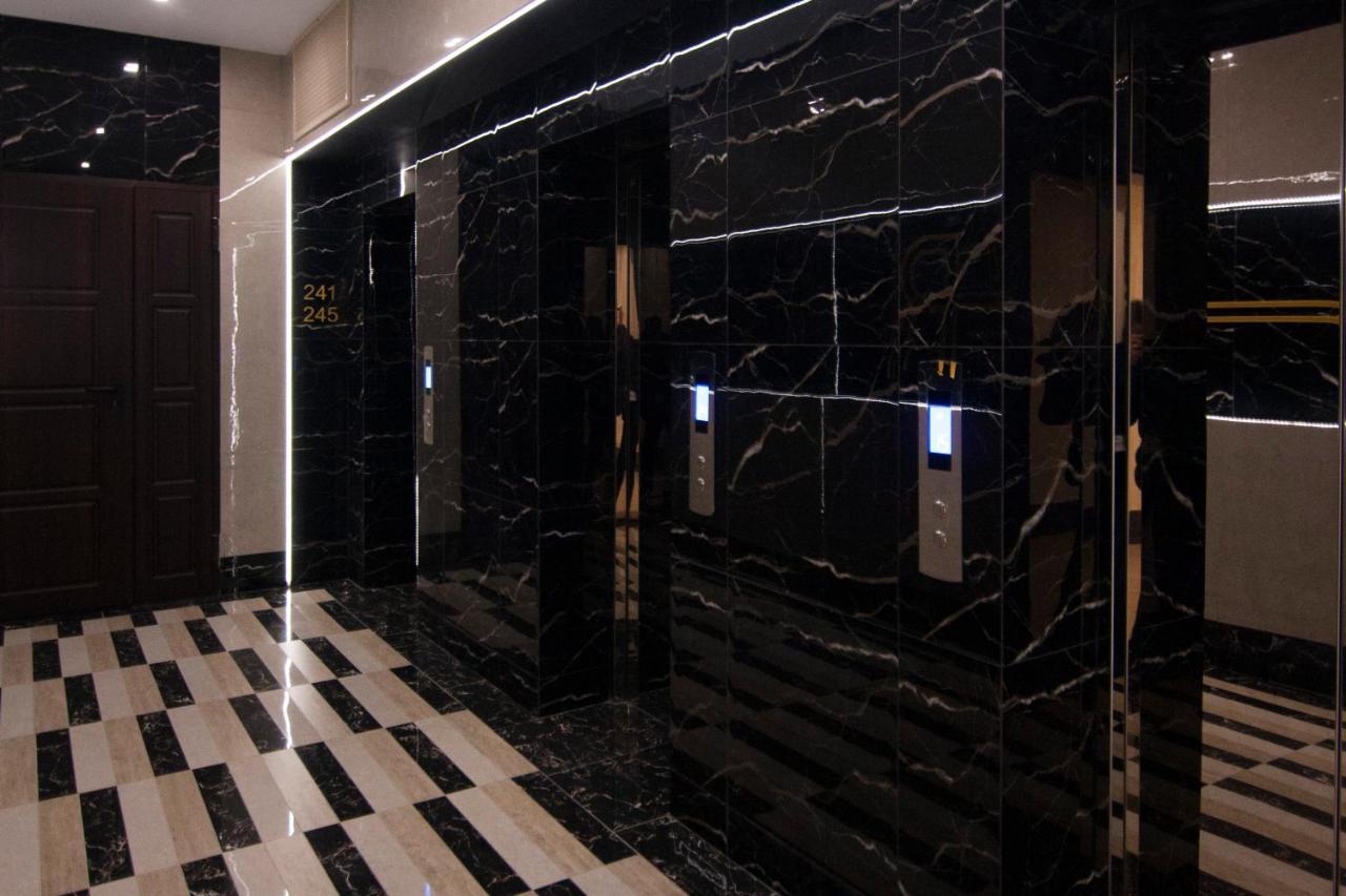 Royal Tower Residence Big Vip Apartment In Center Floor 27 Kiew Exterior foto